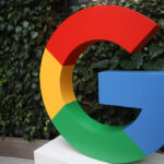 Fundadores aproveitam decisão de tribunal indiano para retomar críticas aos negócios de publicidade do Google
