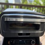 Este forno de pizza de 300 dólares pode facilmente ajudar a elevar o nível das suas noites de pizza no verão. Este forno de pizza de 300 dólares pode facilmente ajudar a elevar o nível das suas noites de pizza no verão.