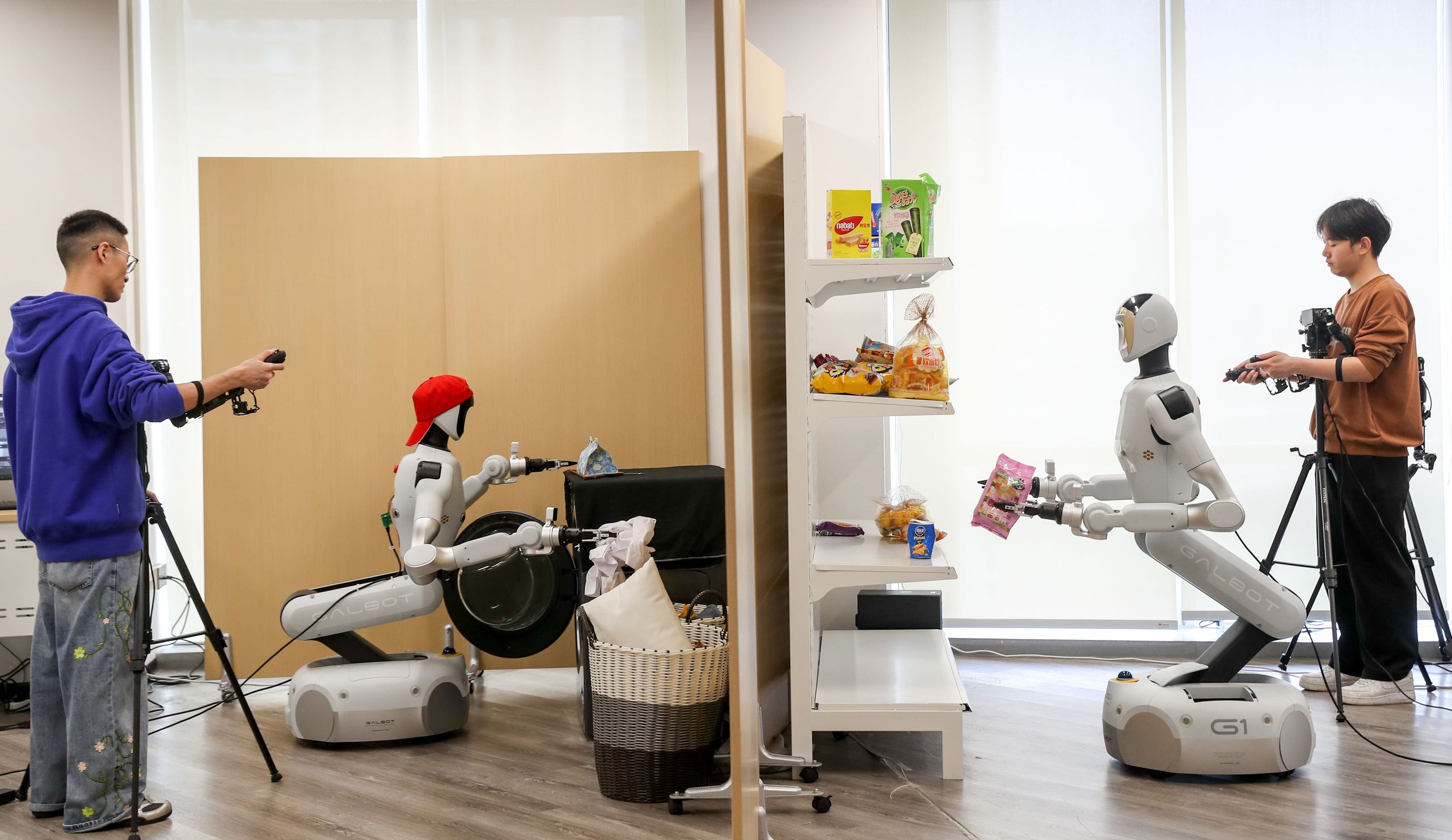 Uma startup de robótica está causando estragos em aluguéis de curto prazo em São Francisco — anfitriões do Airbnb alegam que ‘hóspedes’ testaram robôs secretamente em ambientes fechados e deixaram as unidades completamente destruídas.