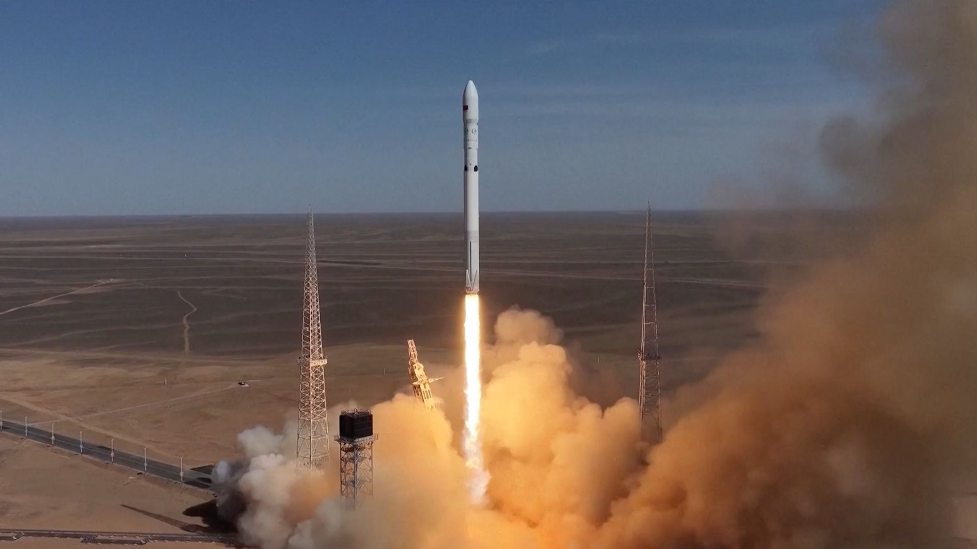 China lança missão inaugural de foguete semelhante ao Falcon 9 sem aviso prévio (vídeo)