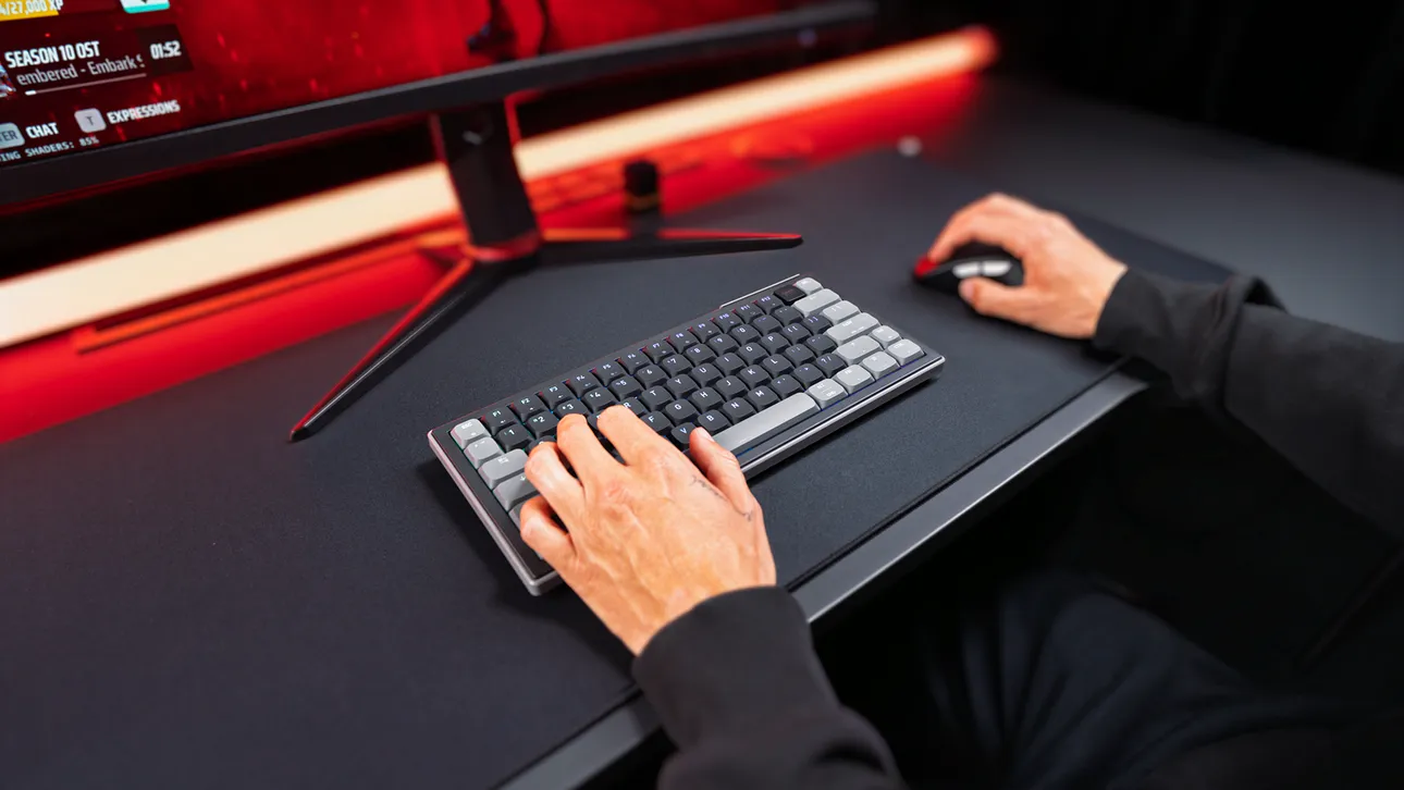 Cherry XTRFY lança o primeiro teclado gamer de banda ultralarga de 8K — apresentando um layout 70% mais compacto