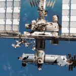 NASA orienta astronautas a se abrigarem na SpaceX Dragon devido a novos vazamentos na ISS