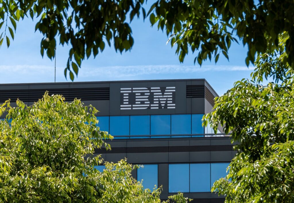 Ex-executivo de cibersegurança que se tornou delator acusa a IBM de encobrir diversos vazamentos de dados