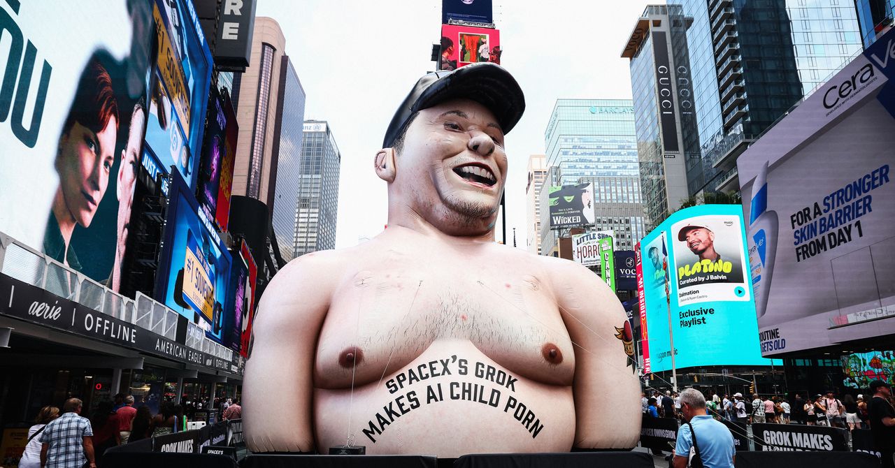 Efígie gigante de Elon Musk é erguida na Times Square em protesto contra o Grok