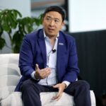Andrew Yang acredita que a próxima grande oportunidade para startups é reduzir o custo de vida. Andrew Yang acredita que a próxima grande oportunidade para startups é reduzir o custo de vida.