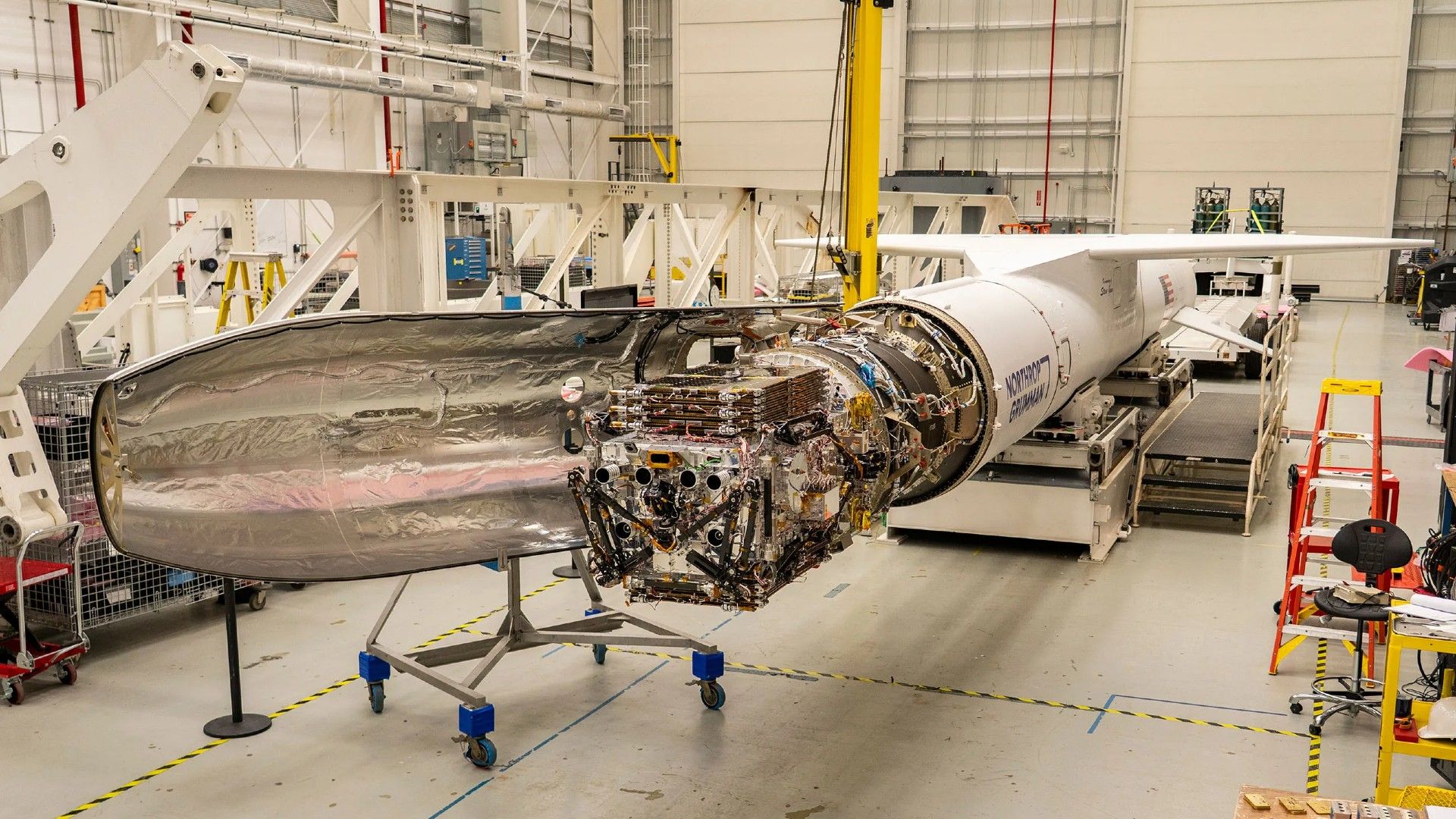 Nave espacial de lançamento de satélites dentro de foguete lançado pelo ar | Foto espacial do dia de 12 de junho de 2026