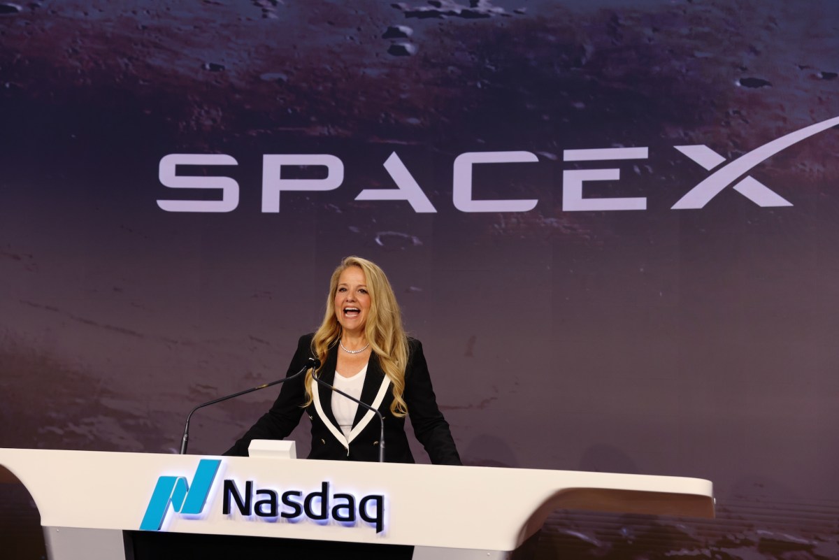 A presidente da SpaceX, Gwynne Shotwell, acabou de dar outra dica sobre uma fusão com a Tesla.