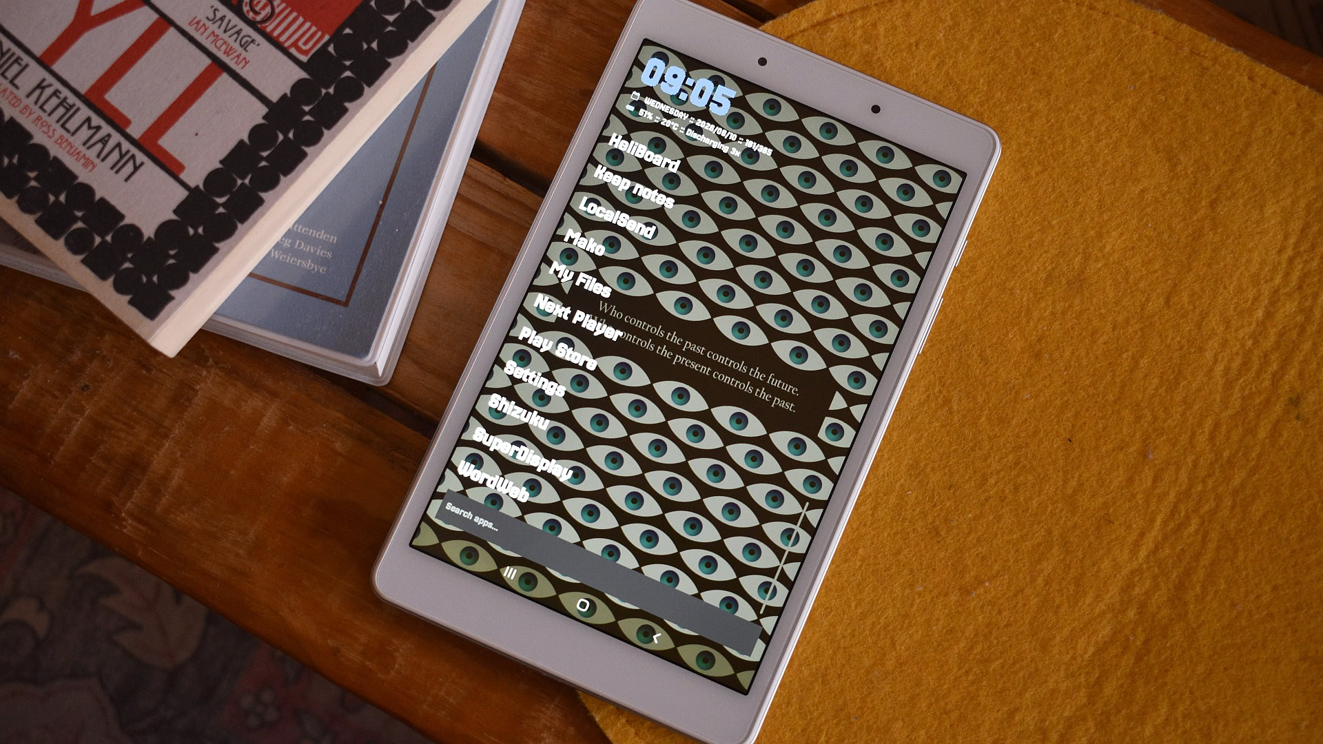 Transformei meu tablet Android de 7 anos no melhor rival do Kindle, e você também pode.