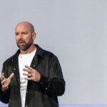 CTO da Meta, Andrew Bosworth, admite que a reorganização de IA da empresa foi atroz CTO da Meta, Andrew Bosworth, admite que a reorganização de IA da empresa foi atroz