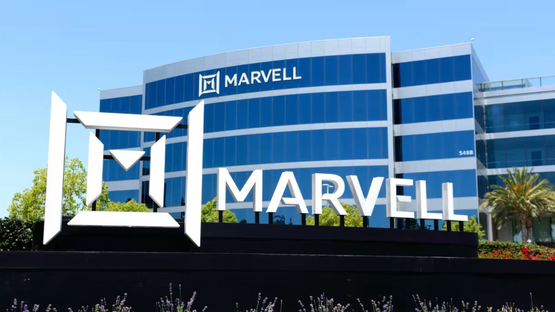 Marvell detalha visão de data centers interconectados opticamente que abrangem milhares de quilômetros — novas interconexões em amostragem ainda este ano permitiriam que provedores de serviços em nuvem (CSPs) agrupassem recursos com base na carga de trabalho.