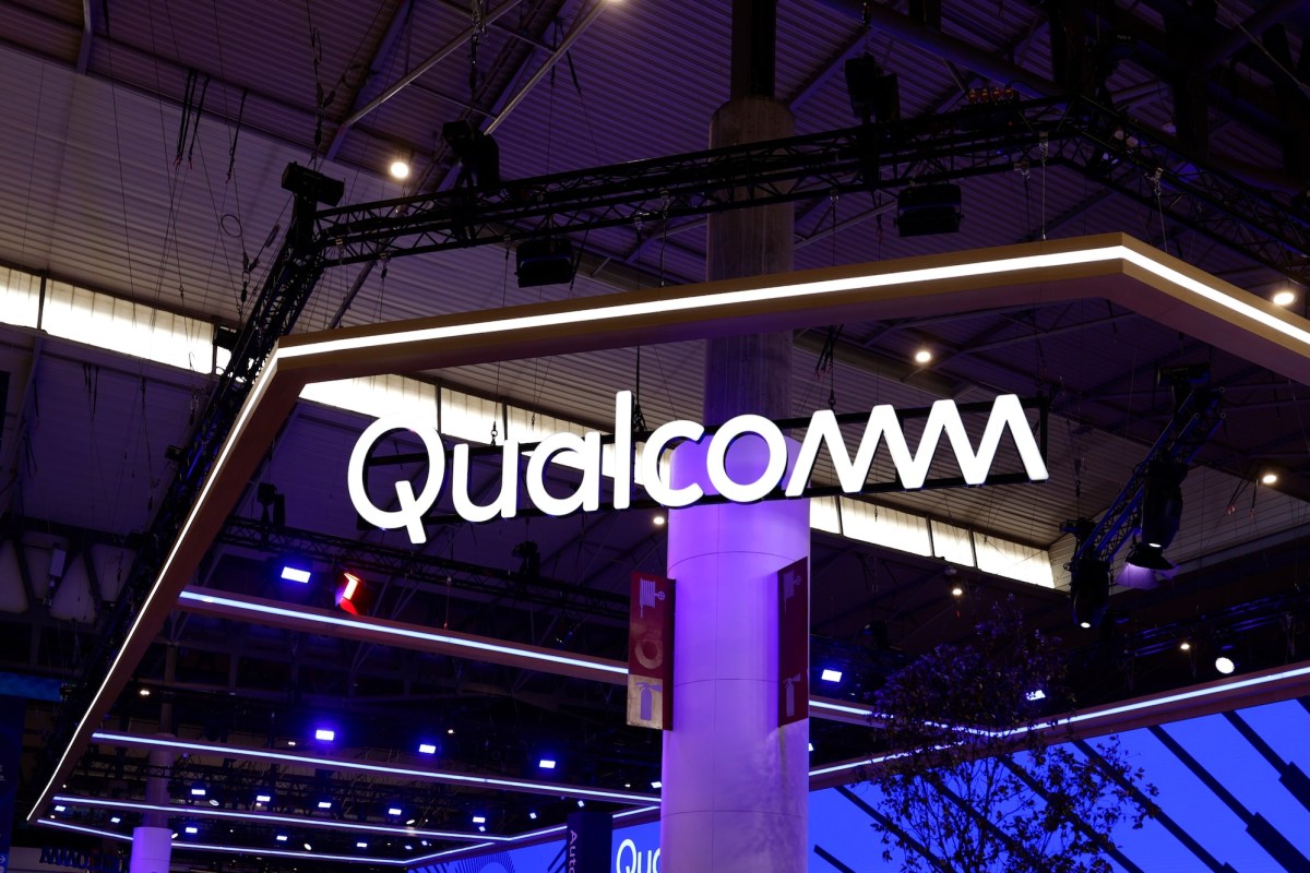 A Qualcomm quer ser o chip dentro do que quer que substitua seu smartphone, e ela acaba de anunciar dois produtos com esse objetivo.