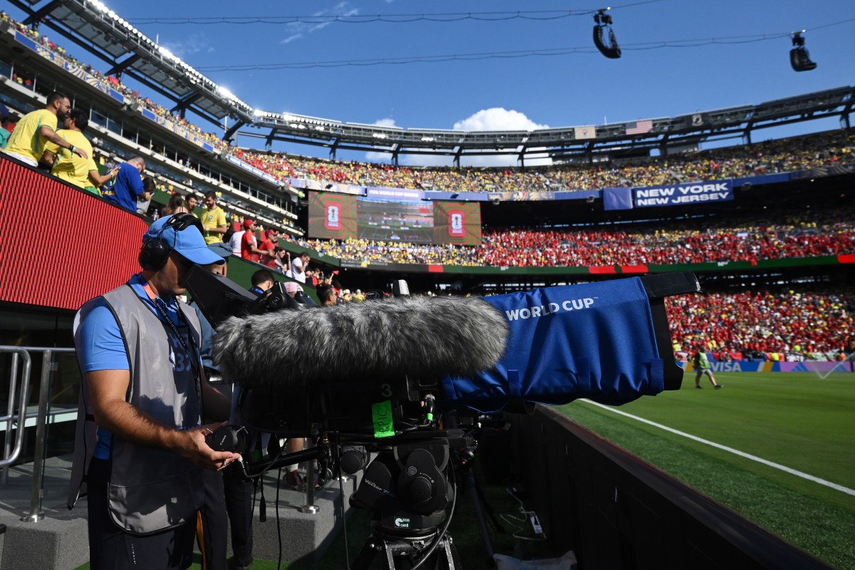 Falha no sistema interno da Copa do Mundo da FIFA permitiu que qualquer pessoa modificasse a transmissão de TV