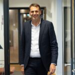 Os EUA dizem que a principal ferramenta de chips da ASML pode estar na China. A ASML diz que não.