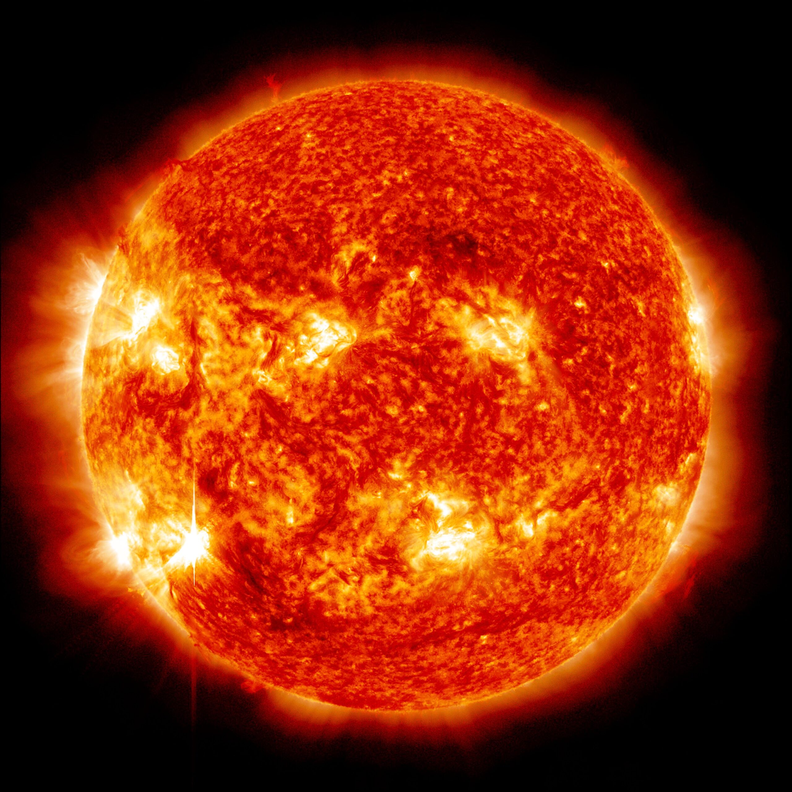 O Sol pode não engolir a Terra, afinal, dizem os cientistas.